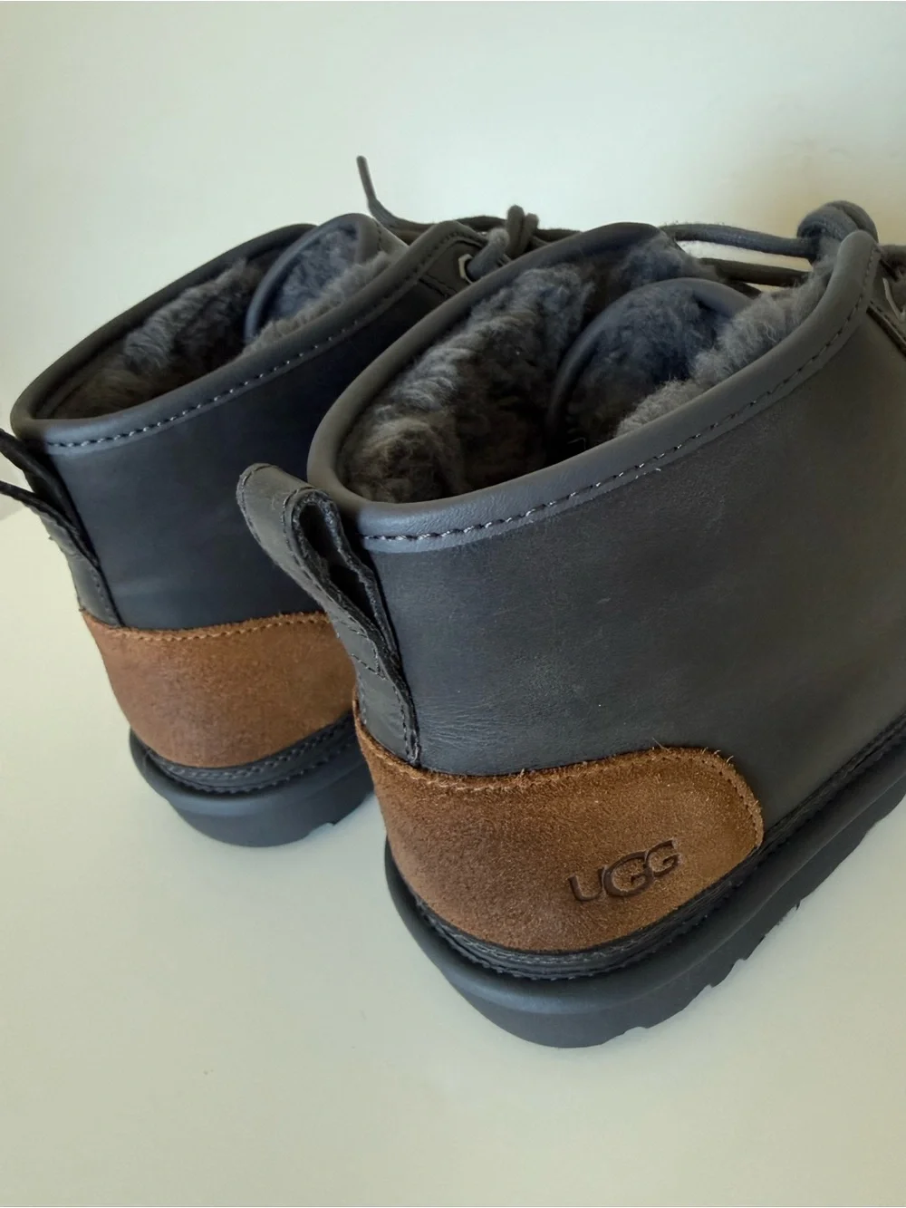 UGG Neumel Era Leather Chukka Boot